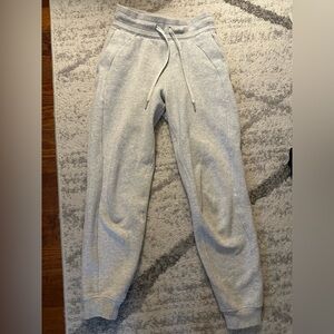 Lululemon Gray Scuba Jogger